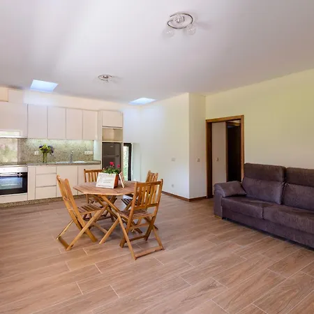 Дом отдыха Casa Ponte Da Vessada Селорику-ди-Башту