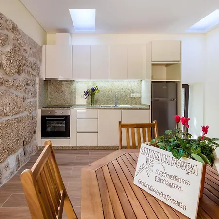 Casa Ponte Da Vessada * Селорику-ди-Башту