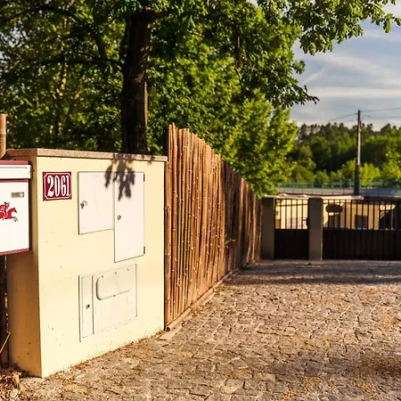 Дом отдыха Casa Ponte Da Vessada Селорику-ди-Башту